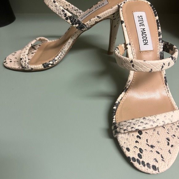 Steve Madden snake print heels - Picture 2 of 4